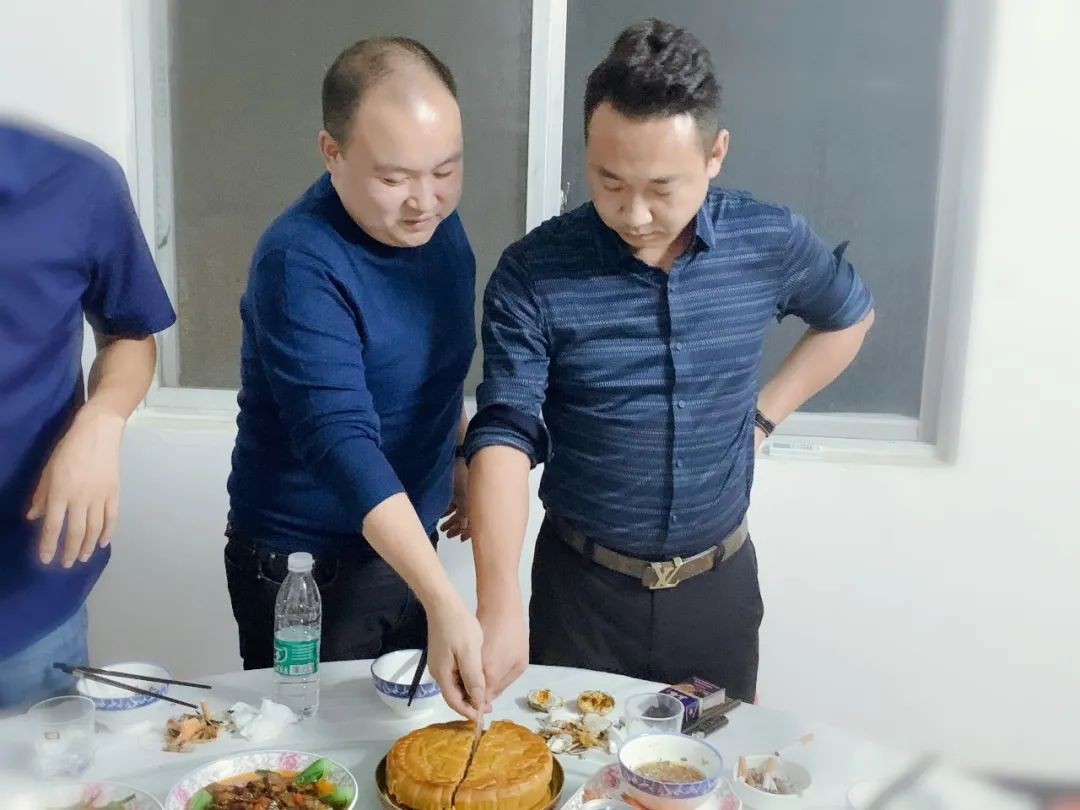 中秋慰问鼓干劲 浓浓关爱暖国庆--2020年中秋活动(图11) 图片