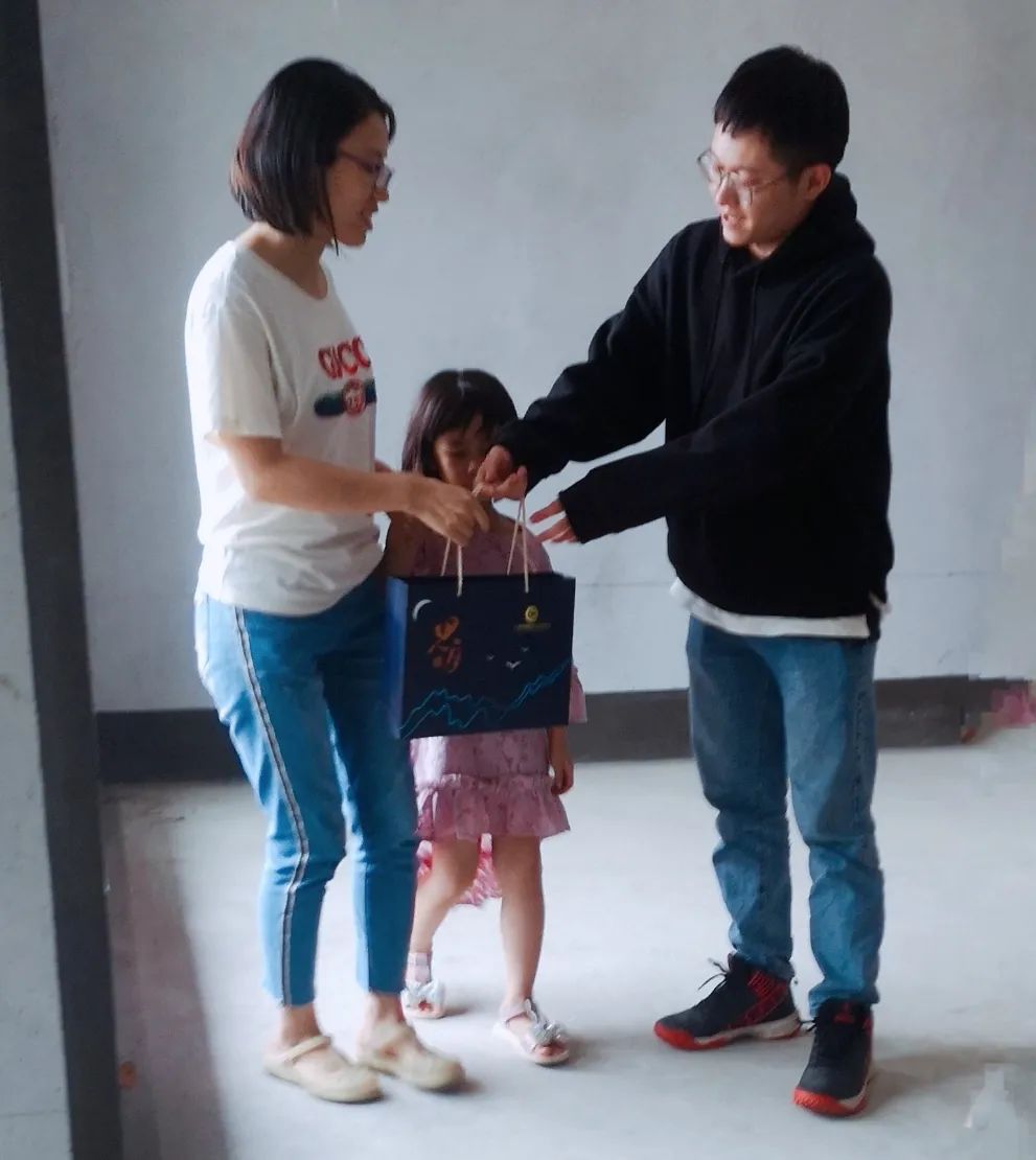 中秋慰问鼓干劲 浓浓关爱暖国庆--2020年中秋活动(图16) 图片